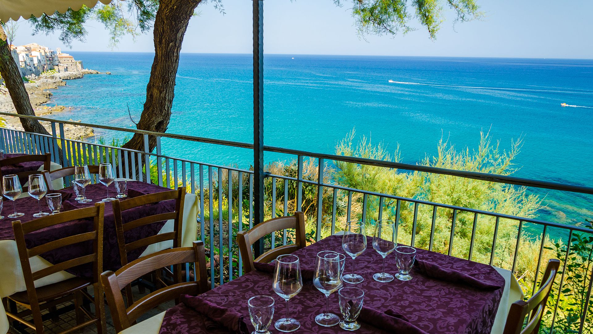 Restaurant La Trinacria Typical Sicilian products Wine shop Cefalù